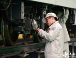 从合肥地铁首列车发车司机到乘务中心副主任，杨建宇见证轨道发展