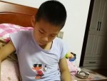 星期六上午10:00准时上班，与夏云重逢并整理更衣室衣物