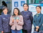 合肥警邮合作推出流动车管所服务，市民可在家门口办理车驾管业务